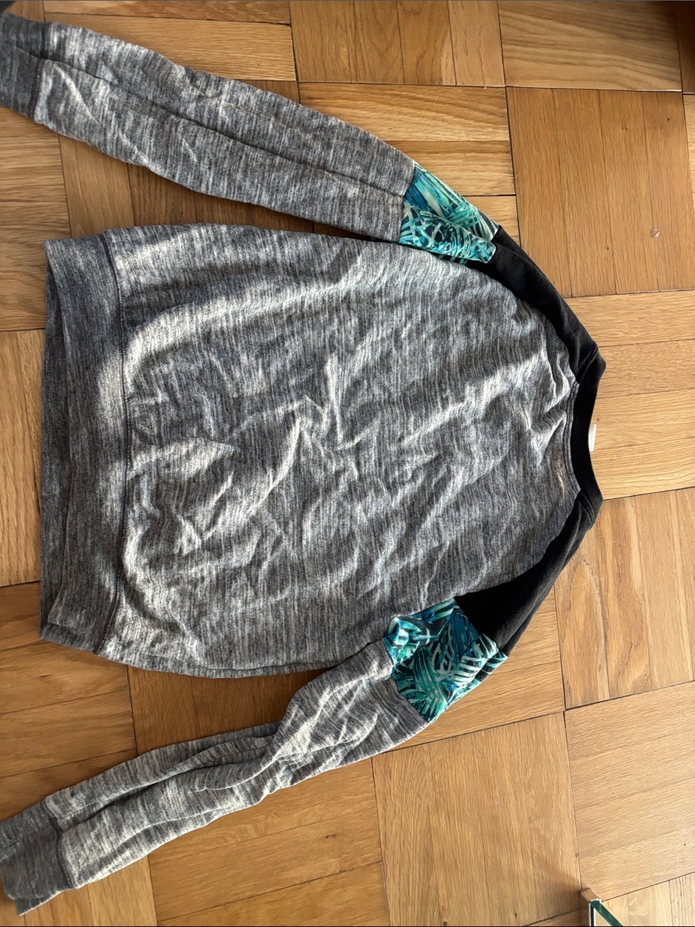 Victoria's Secret PINK Gray Sweatshirt with Teal-Print Sleeve Panels - Picture 3 of 3